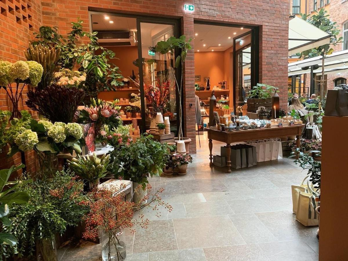 Villa Dagmar Стокгольм Экстерьер фото Flower shop in Paris